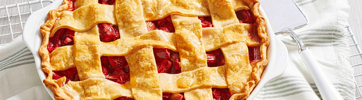 Strawberry rhubarb pie