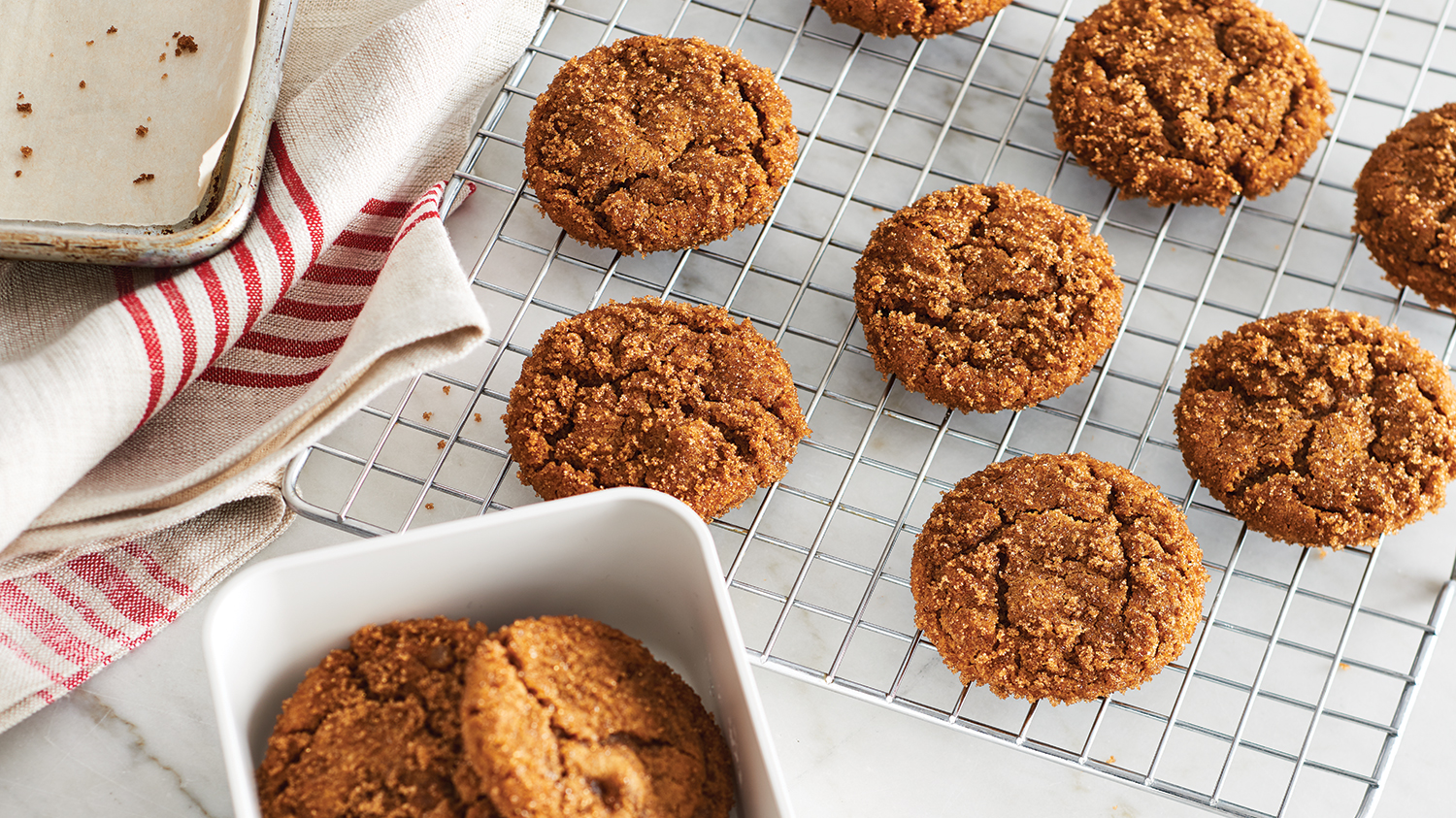 chewy-ginger-molasses-cookies-safeway